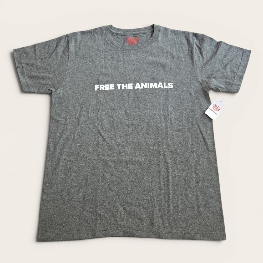 House of Fluff Free The‎ Animals Graphic T-Shirt Gray Unisex Medium New Activism